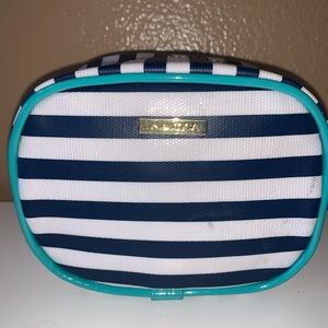 Nautica Pouch